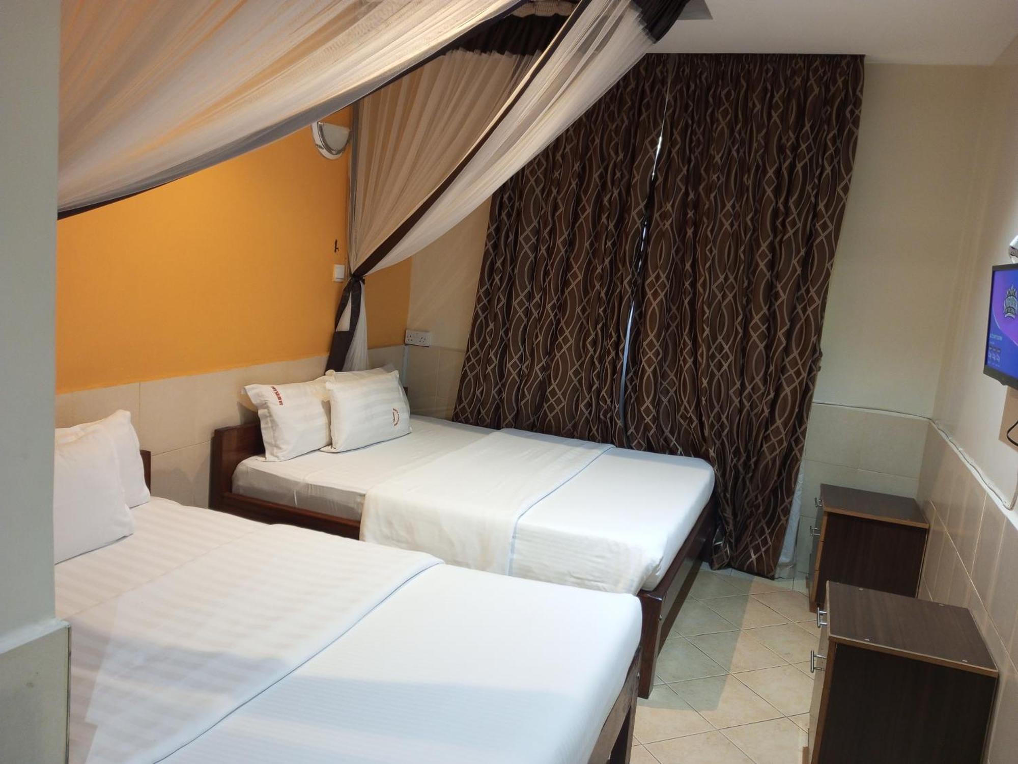 Fourth Parklands Hotel Nairobi Bagian luar foto