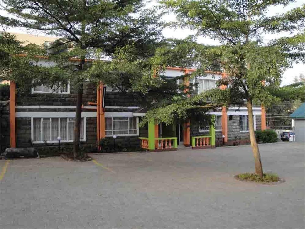 Fourth Parklands Hotel Nairobi Bagian luar foto